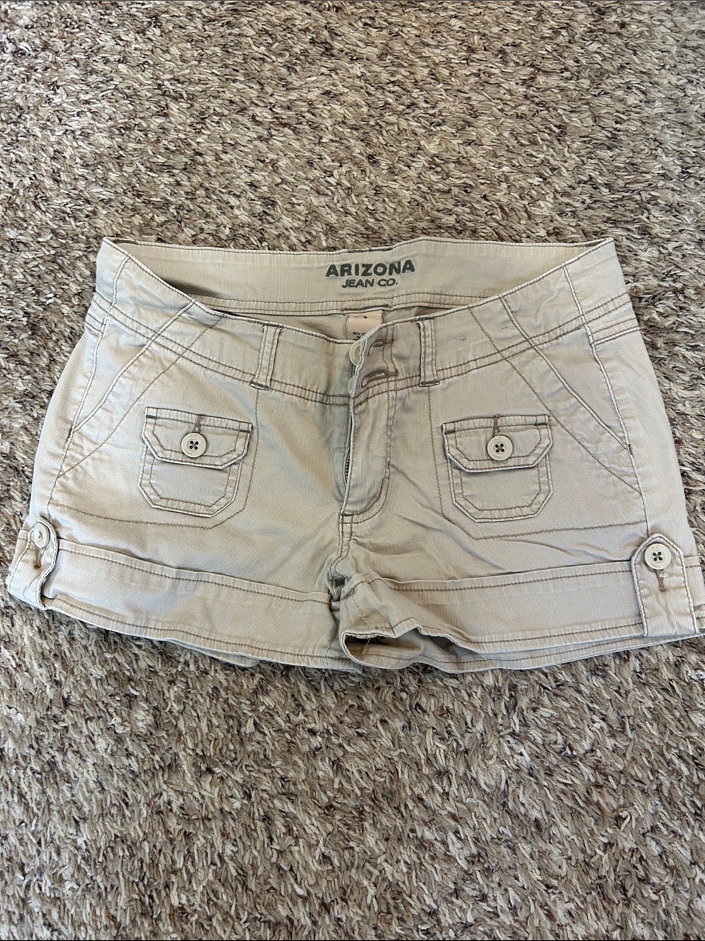 Arizona Jean Company Beige Cargo-Style Cotton Shorts
